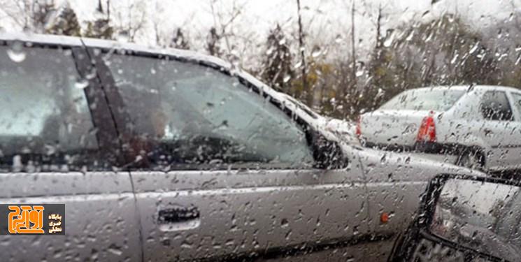 بارش باران و لغزندگی جاده چالوس و آزادراههای البرز بارش باران و لغزندگی جاده چالوس و آزادراههای البرز