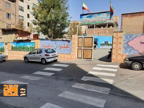 عملیات خط کشی محوری در ۱۲۰ هزار متر از معابر سطح شهر کرج اجرا شد عملیات خط کشی محوری در ۱۲۰ هزار متر از معابر سطح شهر کرج اجرا شد