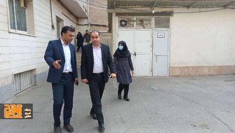 بازدید عضو شورای اسلامی شهر کرج از بیمارستان کمالی بازدید عضو شورای اسلامی شهر کرج از بیمارستان کمالی