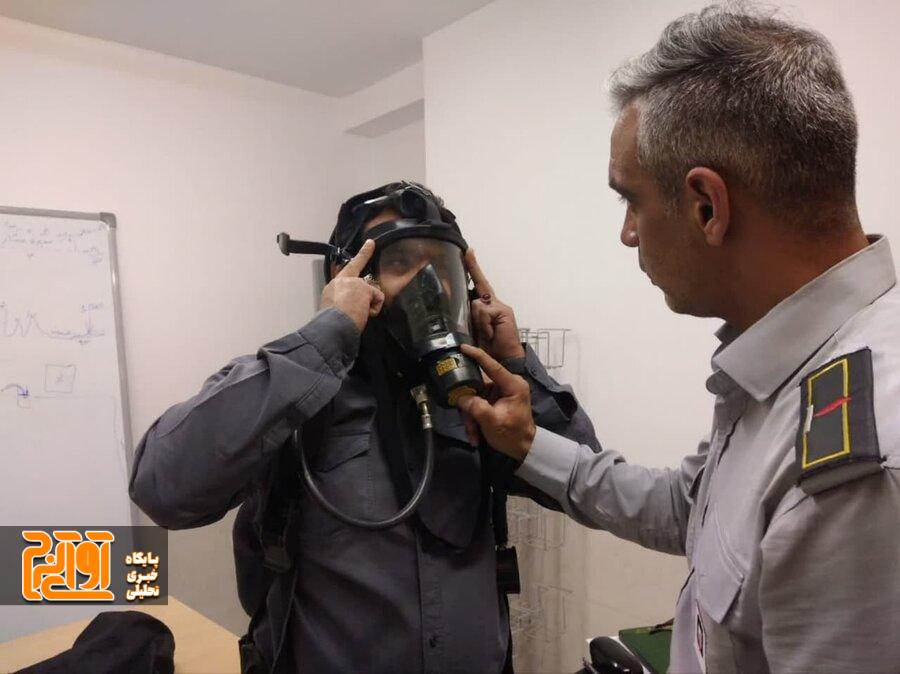 آتش نشانان داوطلب با اقدامات اولیه مؤثر در حادثه آشنا شدند آتش نشانان داوطلب با اقدامات اولیه مؤثر در حادثه آشنا شدند