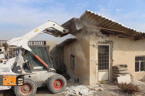 تخریب و برخورد قاطعانه با ساخت و ساز غیر مجاز در منطقه ۳ شهرداری کرج تخریب و برخورد قاطعانه با ساخت و ساز غیر مجاز در منطقه ۳ شهرداری کرج