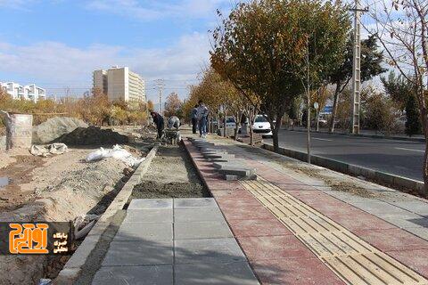 پیاده روسازی و کفپوشگذاری معابر بلوار ارم اجرایی شد پیاده روسازی و کفپوشگذاری معابر بلوار ارم اجرایی شد