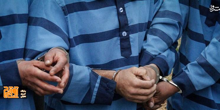 قلدرانی که به زانو درآمدند قلدرانی که به زانو درآمدند