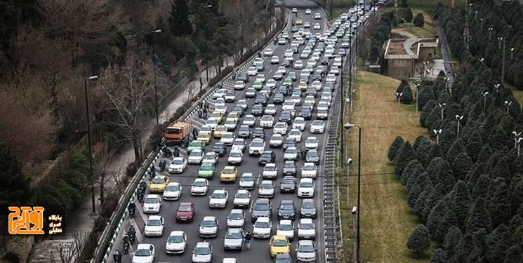 ترافیک سنگین در جاده کرج-چالوس ترافیک سنگین در جاده کرج-چالوس