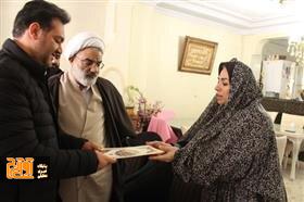 دیدار و تکریم از خانواده ارجمند شهیده «شهین باقری» در منطقه ۳ کرج دیدار و تکریم از خانواده ارجمند شهیده «شهین باقری» در منطقه ۳ کرج