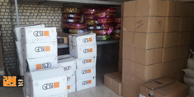 کشف انبار مملو از قاچاق در کمالشهر به ارزش ۲۲ میلیارد ریال کشف انبار مملو از قاچاق در کمالشهر به ارزش ۲۲ میلیارد ریال