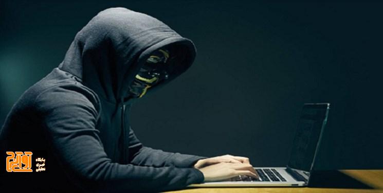 دستگیری متهم ۱۵ ساله با هک ۵۰۰ فقره حساب بانکی دستگیری متهم ۱۵ ساله با هک ۵۰۰ فقره حساب بانکی