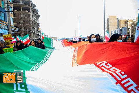 ایمنی راهپیمایی ۲۲ بهمن کرج با ۹۰ آتش نشان تأمین می‌شود