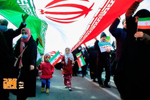 تجلی هم پیمانی مردم با انقلاب اسلامی فردا در راهپیمایی ۲۲ بهمن تجلی هم پیمانی مردم با انقلاب اسلامی فردا در راهپیمایی ۲۲ بهمن