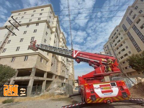 تجهیزات و ناوگان عملیاتی آتش نشانی کرج رونمایی میشود تجهیزات و ناوگان عملیاتی آتش نشانی کرج رونمایی میشود