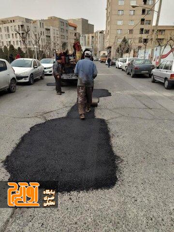 اجرای عملیات گسترده لکه گیری آسفالت در سطح منطقه ۹ کرج اجرای عملیات گسترده لکه گیری آسفالت در سطح منطقه ۹ کرج