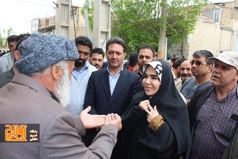 بازدید نائب رئیس شورای اسلامی شهر کرج از خیابان پنجم غربی شهرک ولیعصر (عج) بازدید نائب رئیس شورای اسلامی شهر کرج از خیابان پنجم غربی شهرک ولیعصر (عج)