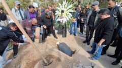 تشییع و خاکسپاری پیکر همایون ارشادی در کرج