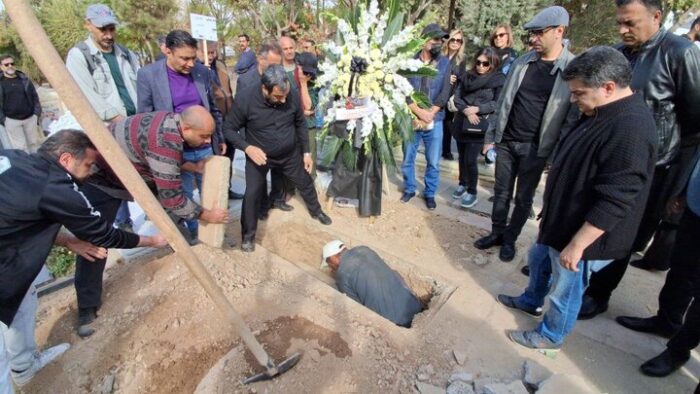 تشییع و خاکسپاری پیکر همایون ارشادی در کرج