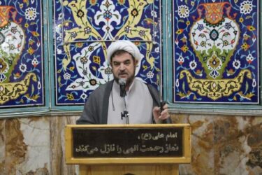 نورپور: دولت برای مهار گرانی‌ها کابینه را ترمیم کند