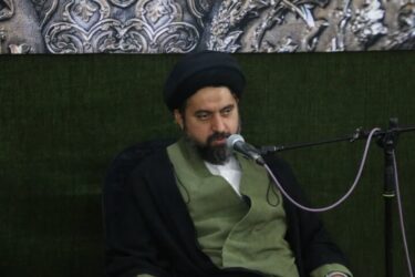 امام‌جمعه محمدشهر:اعتکاف فرصتی برای بازگشت به خویشتن و تمرین بندگی است