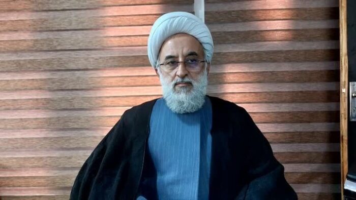 رهبر آینده باید تا حد زیادی از ویژگی های رهبر شهیدمان برخوردار باشد