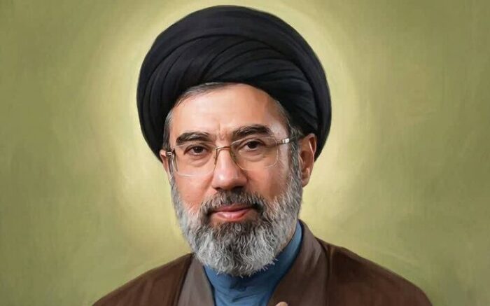 انتخاب حضرت آیت‌الله سید مجتبی خامنه‌ای در شب قدر تقدیر الهی است