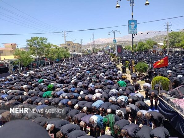 نماز ظهر عاشورا ؛ تجلی وحدت وعشق در سایه پرچم حریت