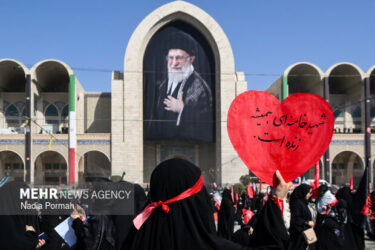 هم‌سفر با زائران آقای شهید ایران در دل شب