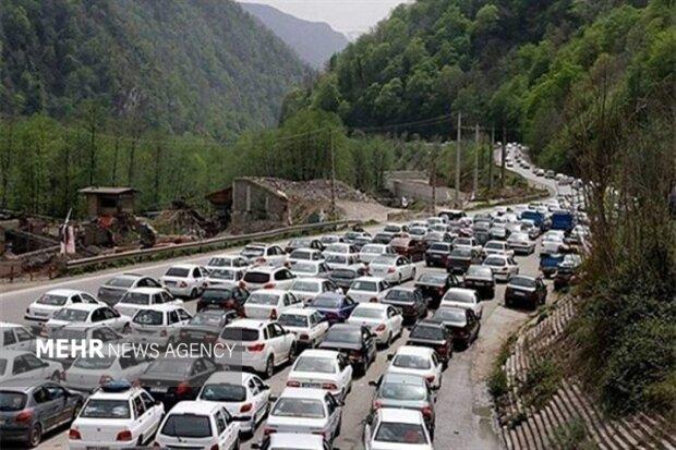 جاده چالوس یک طرفه شد؛ تردد از مرزن آباد به سمت کرج و تهران ممنوع